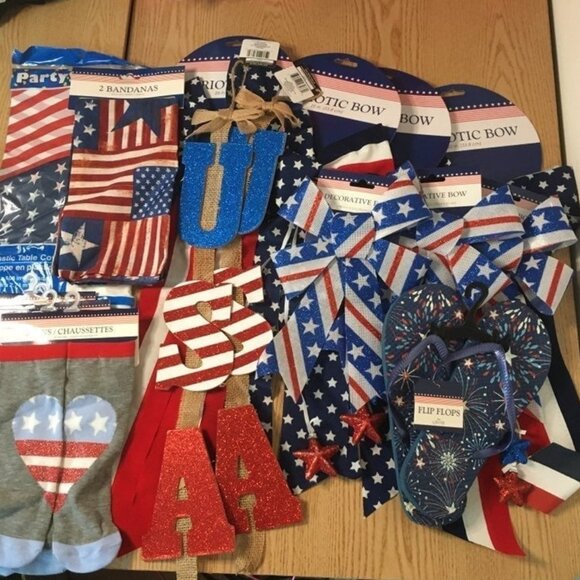 New Bundle of 11 Patriotic American Flag Decorations Ribbons & Socks - Picture 1 of 10